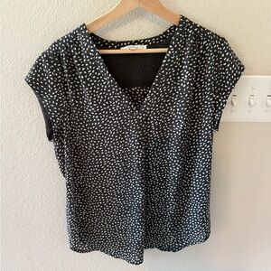 LOFT Gray and White Speckled Blouse